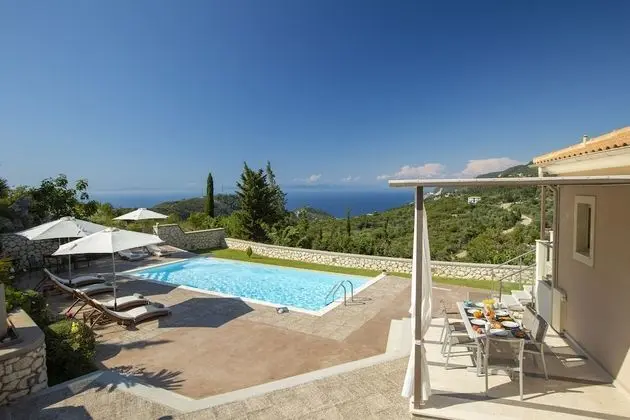 Luxury Villa (Liria)