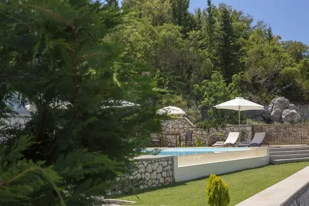 Luxury Villa (Liria)