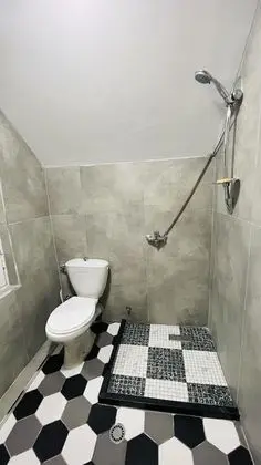 Üç Kişilik Oda