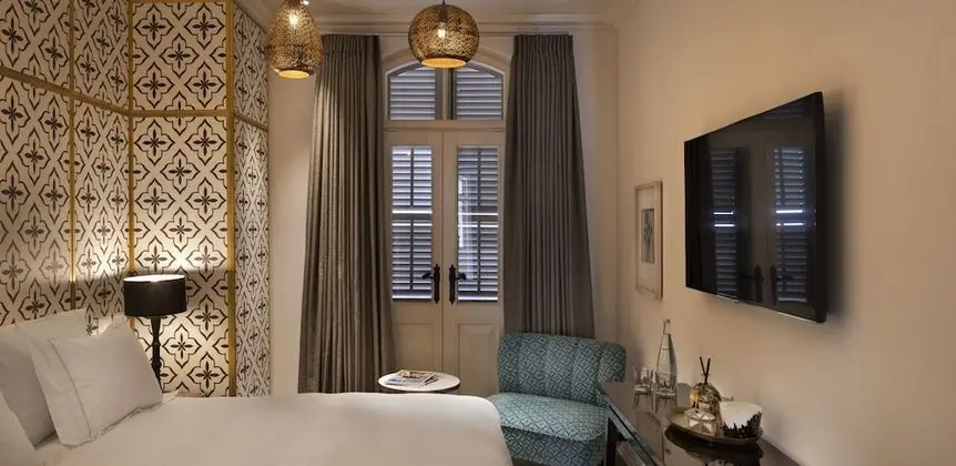 Classic Tek Büyük Yataklı Oda