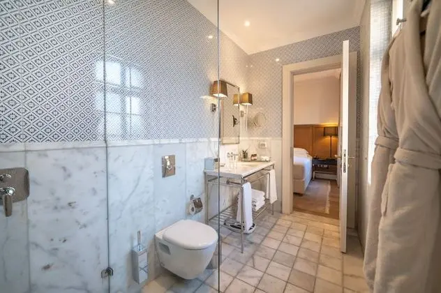 Deluxe Tek Büyük veya İki Ayrı Yataklı Oda