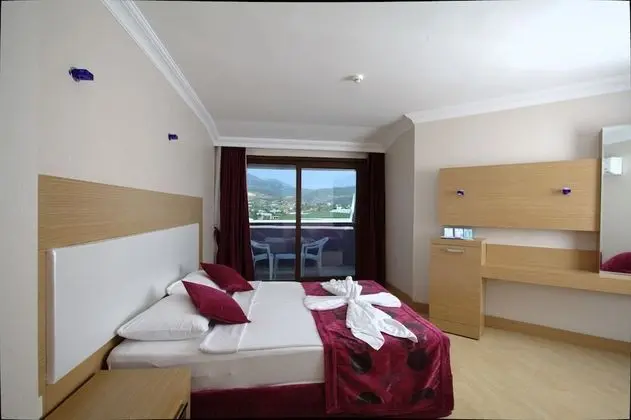 Family Oda, Bağlantılı Odalar