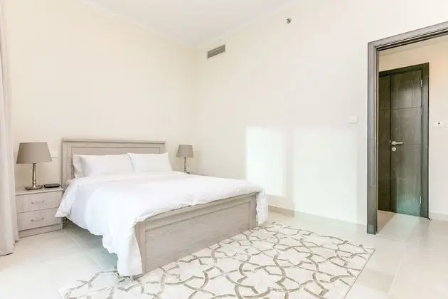 DHH - High Floor Spacious 2 Beds Torch Dubai Marina
