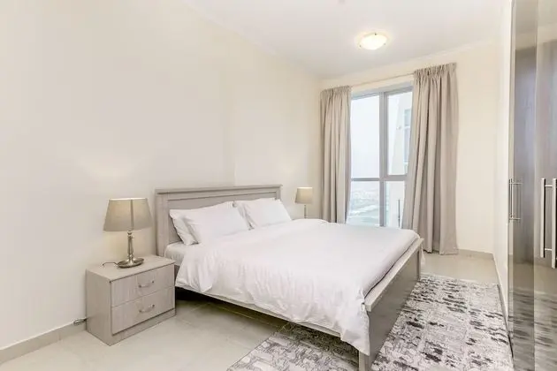 DHH - High Floor Spacious 2 Beds Torch Dubai Marina