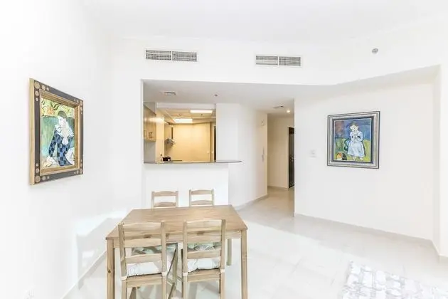 DHH - High Floor Spacious 2 Beds Torch Dubai Marina