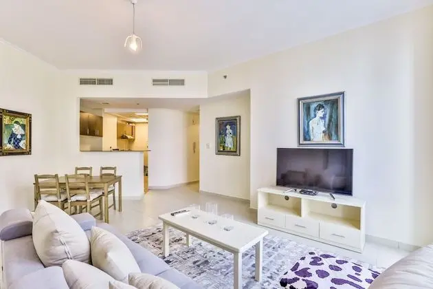 DHH - High Floor Spacious 2 Beds Torch Dubai Marina
