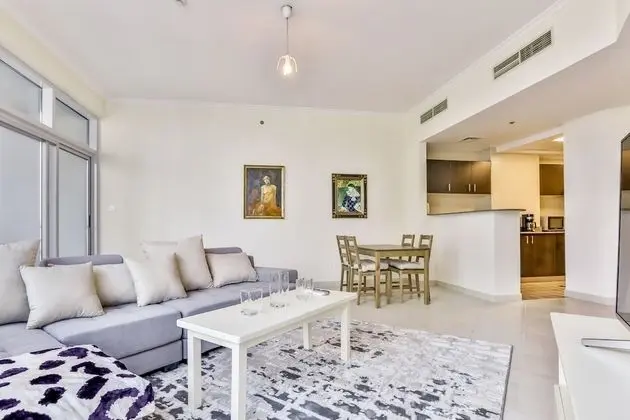DHH - High Floor Spacious 2 Beds Torch Dubai Marina