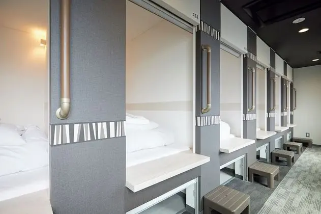 Ortak Ranzalı Oda, Sadece kadınlar için, Sigara İçilmez (6 Person Occupancy)