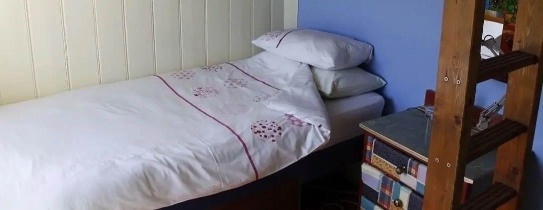 Oda, Ortak Banyo, Bahçe Manzaralı