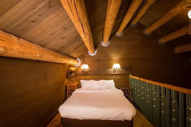 Çatı Katı (Loft), Birden Çok Yatak (1 King Bed, 1 Queen Bed)