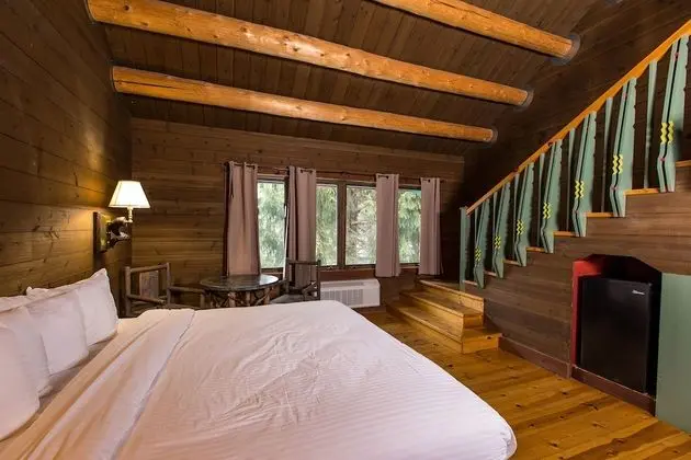 Çatı Katı (Loft), Birden Çok Yatak (1 King Bed, 1 Queen Bed)