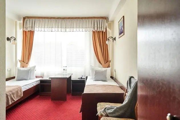 Basic İki Ayrı Yataklı Oda