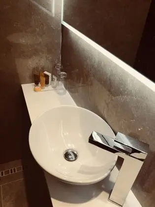 Classic Tek Büyük veya İki Ayrı Yataklı Oda, Banyolu/Duşlu