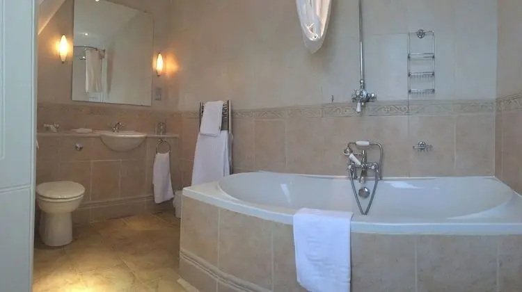 Deluxe Tek Büyük Yataklı Oda, 1 Çift Kişilik Yatak, Nehir Manzaralı