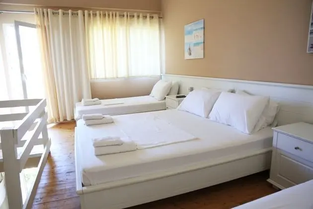 Standard Üç Kişilik Oda