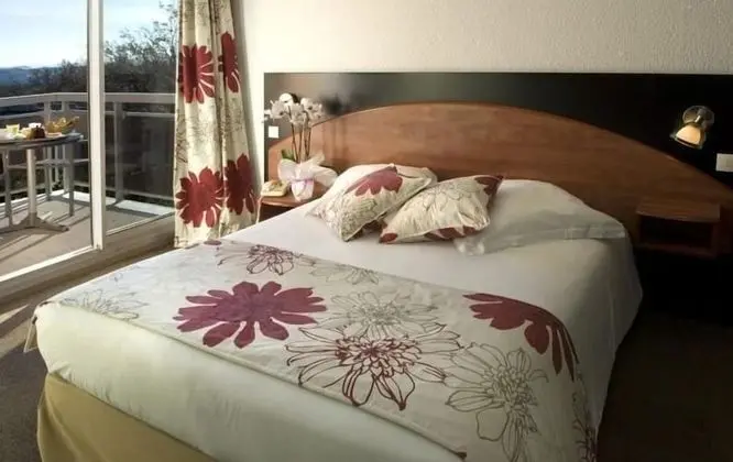 Standard Oda, 1 Çift Kişilik Yatak