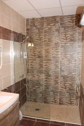 Comfort Üç Kişilik Oda, Bahçe Manzaralı