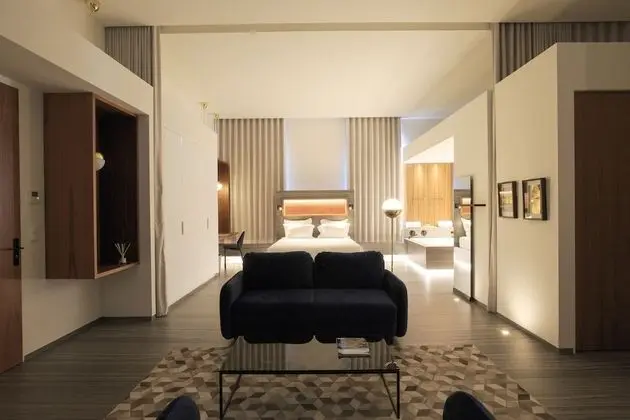 Grand Süit, 1 En Büyük (King) Boy Yatak, 2 Banyolu, Marina Manzaralı