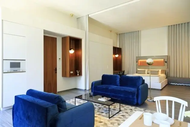 Grand Süit, 1 En Büyük (King) Boy Yatak, 2 Banyolu, Marina Manzaralı