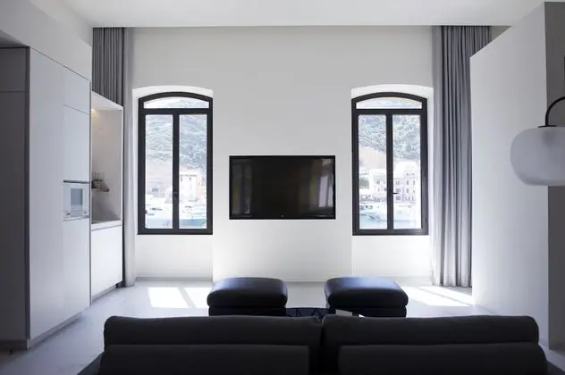 Grand Süit, 1 En Büyük (King) Boy Yatak, 2 Banyolu, Marina Manzaralı