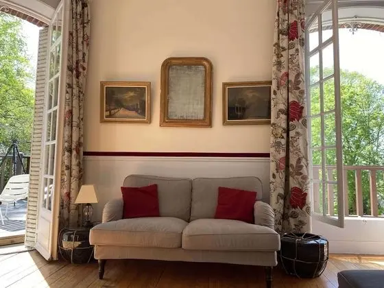 Superior Tek Büyük Yataklı Oda, Banyolu/Duşlu, Park Manzaralı (Chambre Lakmé)