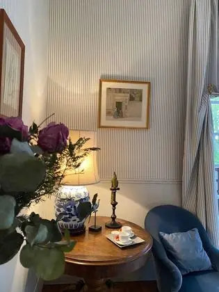Superior Tek Büyük Yataklı Oda, Özel Banyo, Park Manzaralı (Chambre Coppélia)