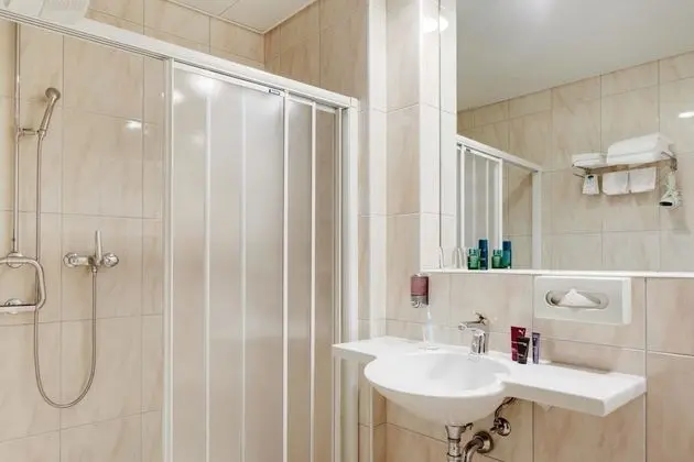 Comfort Tek Büyük Yataklı Oda