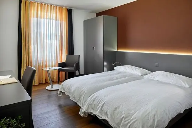 Premium Tek Büyük veya İki Ayrı Yataklı Oda