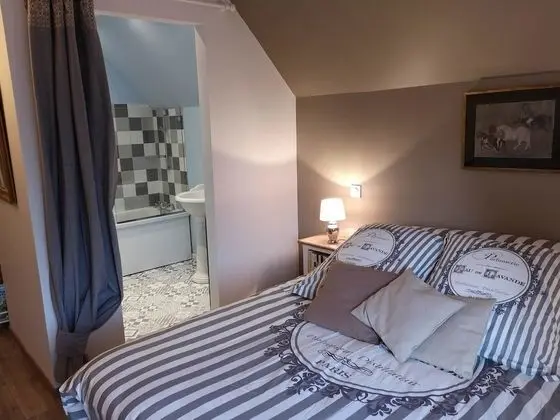 Comfort Tek Büyük Yataklı Oda