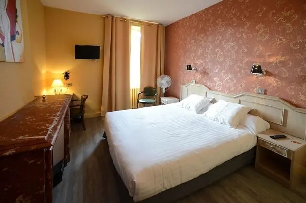 Comfort Tek Büyük Yataklı Oda