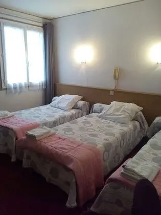 Üç Kişilik Oda