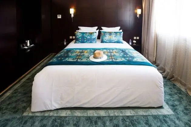 Süit, 1 Büyük (Queen) Boy Yatak ve Çekyat