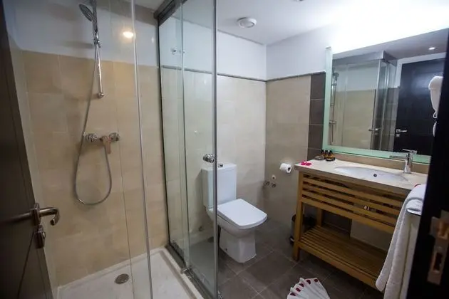 Superior Tek Büyük veya İki Ayrı Yataklı Oda, 1 Çift Kişilik veya 2 Tek Kişilik Yatak