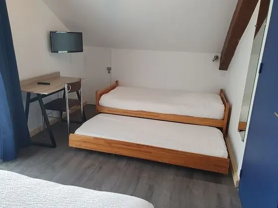 Dört Kişilik Oda, Göl Manzaralı