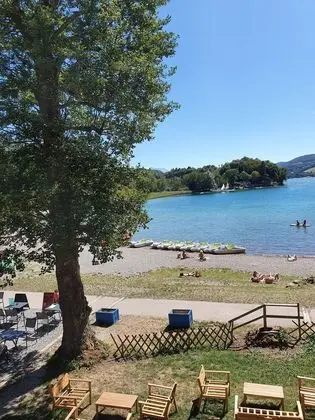 Dört Kişilik Oda, Göl Manzaralı