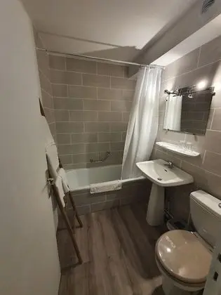 Tek Büyük Yataklı Oda, Göl Manzaralı