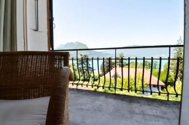 Junior Dört Kişilik Oda, Balkon, Göl Manzaralı (Family)