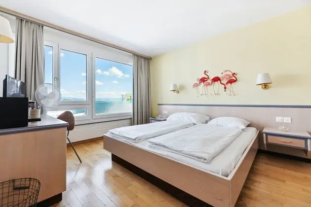 Classic Tek Büyük Yataklı Oda