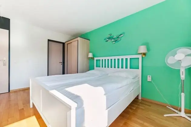 Classic Tek Büyük Yataklı Oda