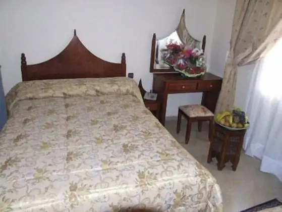 Üç Kişilik Oda