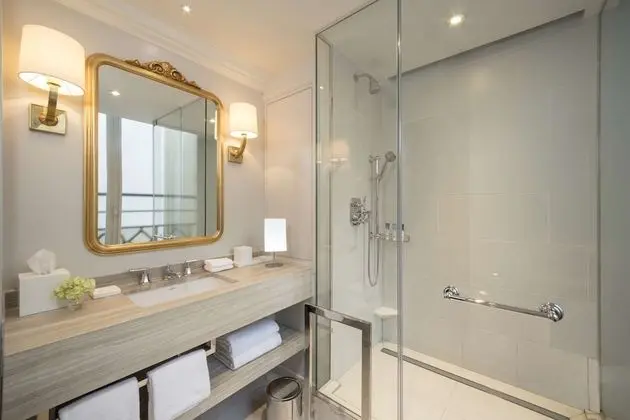 Family Oda, 1 En Büyük (King) Boy Yatak (View)