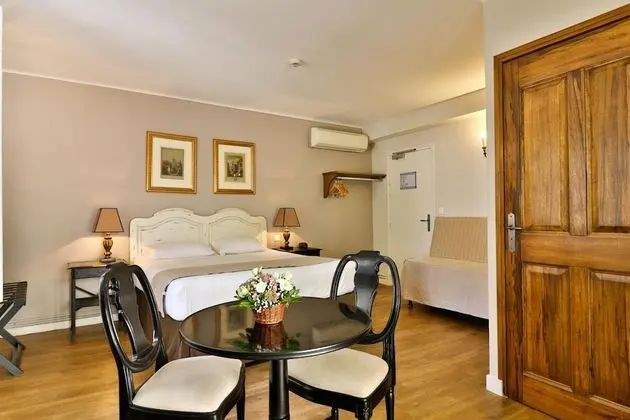 Premium Üç Kişilik Oda