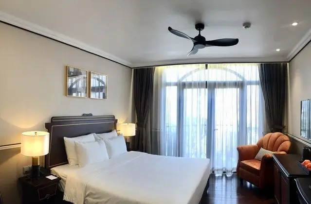 1 Çift Kişilik Veya 2 Tek Kişilik Yatak Deluxe