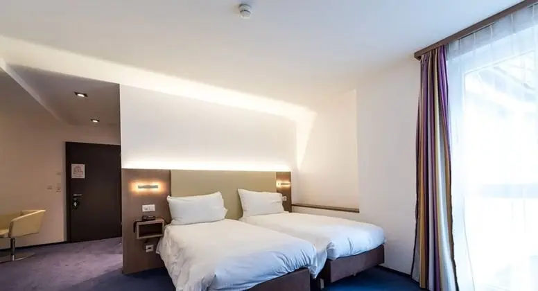 Superior Tek Büyük Yataklı Oda