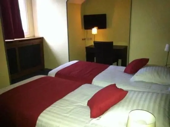 Comfort Tek Büyük veya İki Ayrı Yataklı Oda, 2 Tek Kişilik Yatak