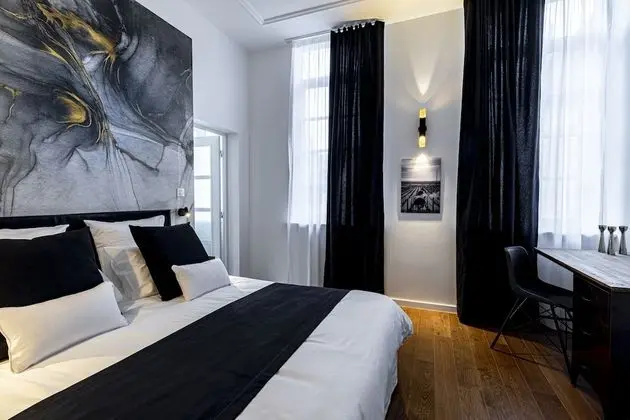 Comfort Tek Büyük Yataklı Oda