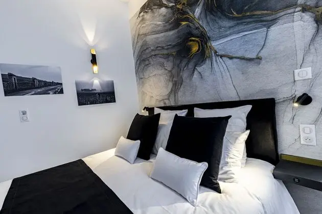Comfort Tek Büyük Yataklı Oda