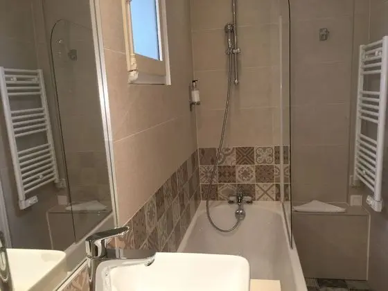 Classic Tek Büyük Yataklı Oda
