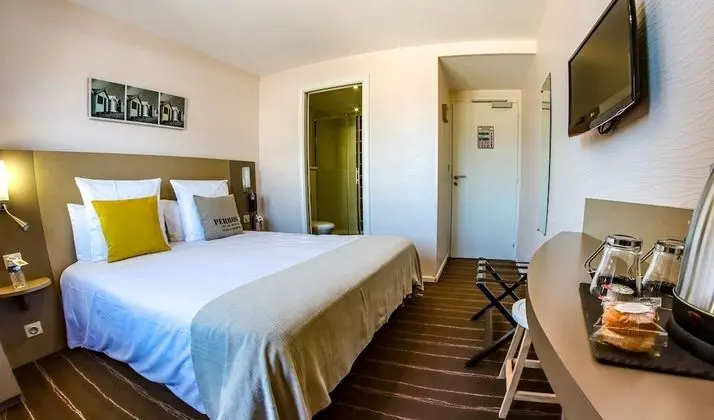 Comfort Tek Büyük Yataklı Oda