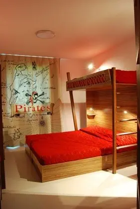 Tek Büyük Yataklı Oda